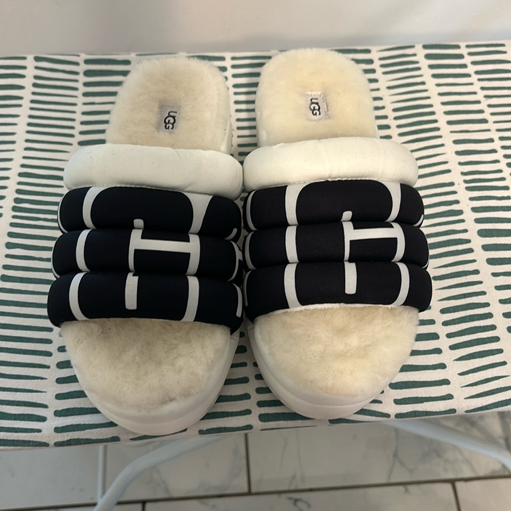 Ugg Women's Maxi Slide